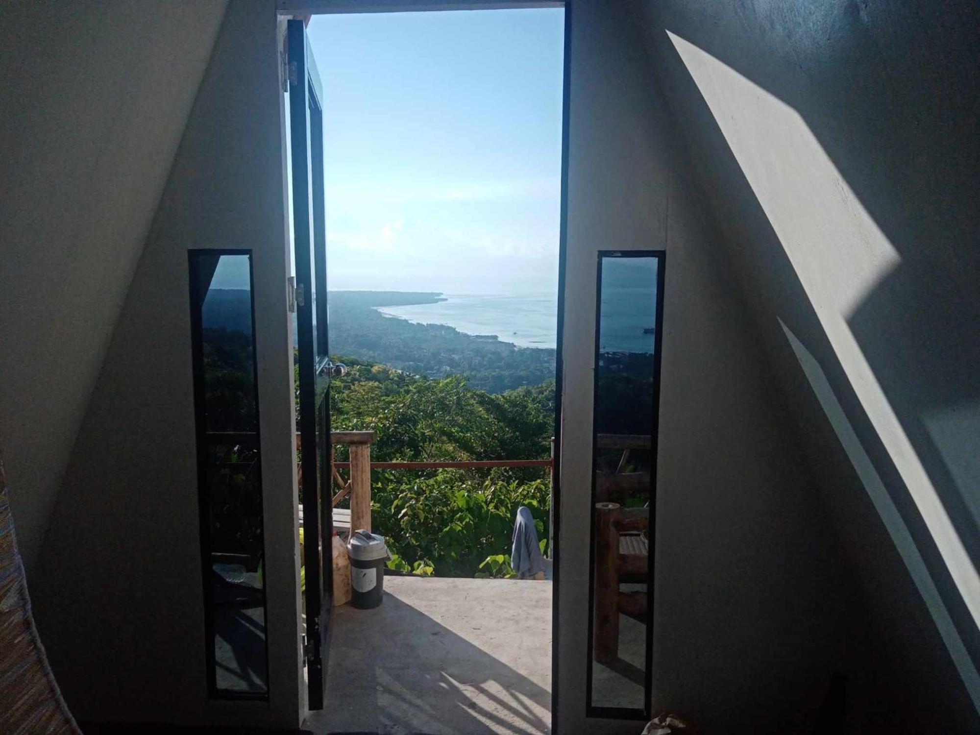 Thornton'S Sea View Cafe & Guesthouse Siquijor Eksteriør bilde