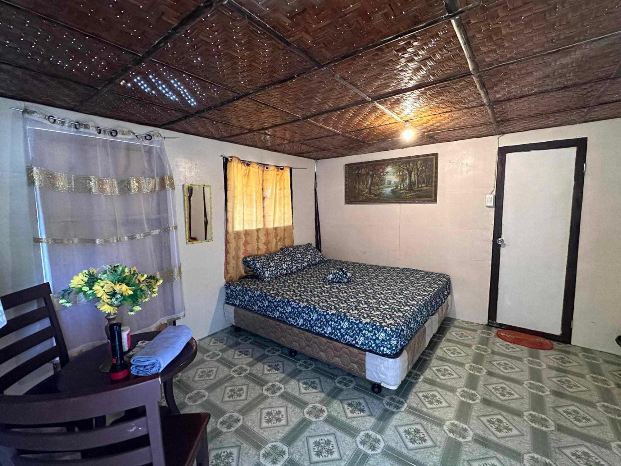 Thornton'S Sea View Cafe & Guesthouse Siquijor Eksteriør bilde