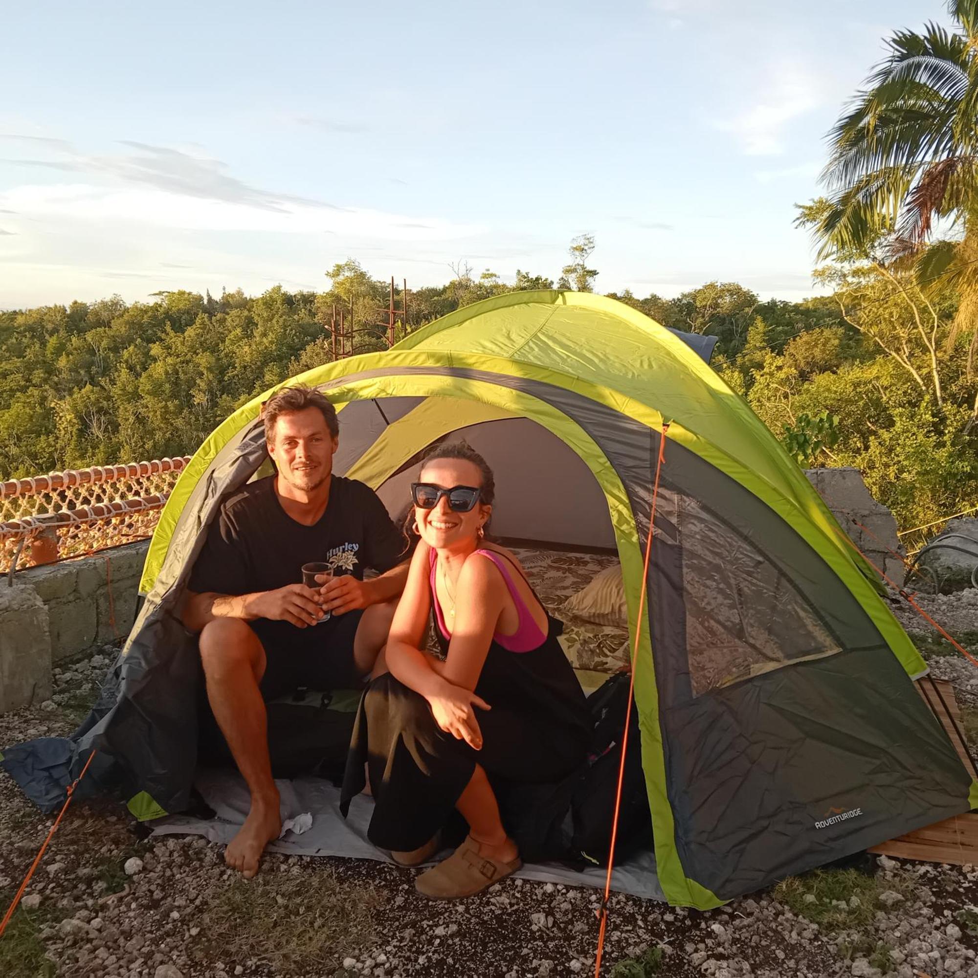 Thornton'S Sea View Cafe & Guesthouse Siquijor Eksteriør bilde
