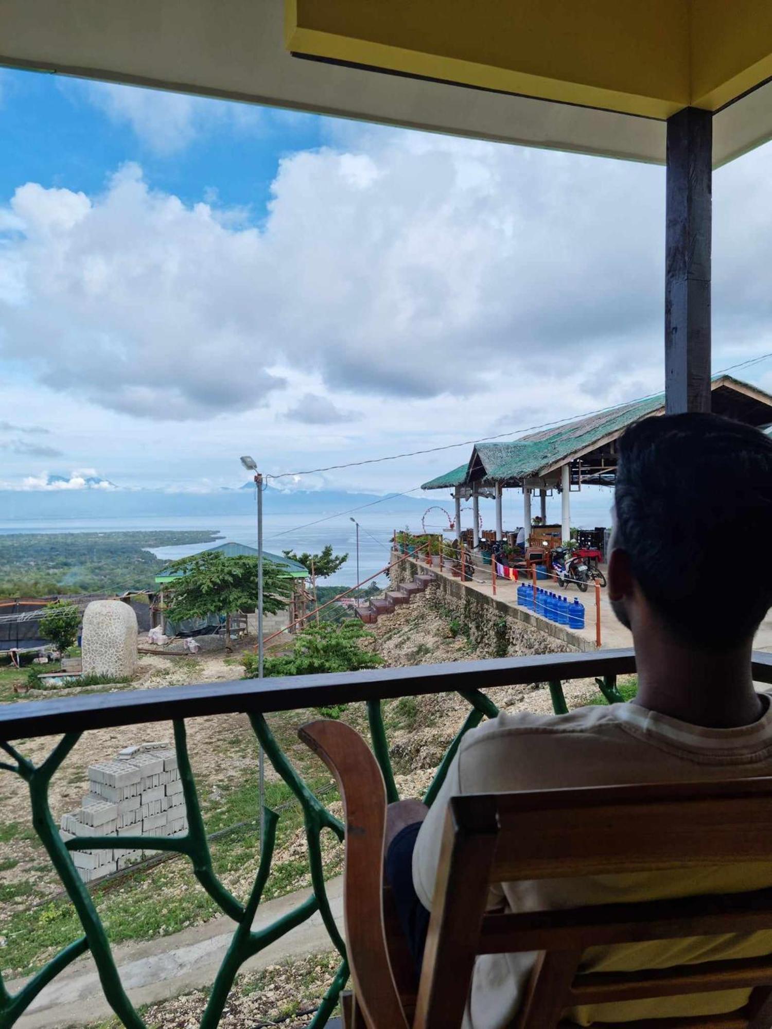 Thornton'S Sea View Cafe & Guesthouse Siquijor Eksteriør bilde
