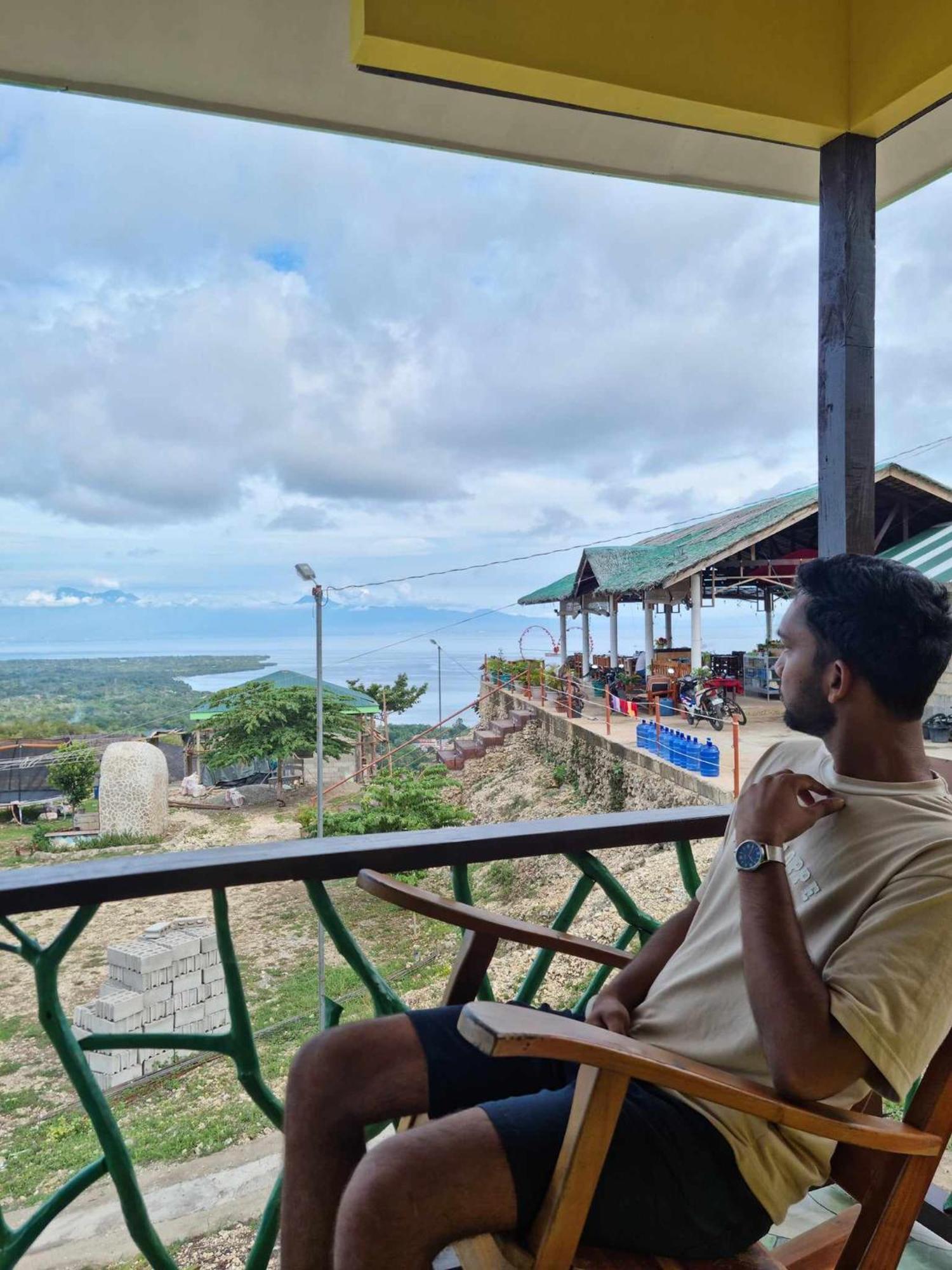 Thornton'S Sea View Cafe & Guesthouse Siquijor Eksteriør bilde