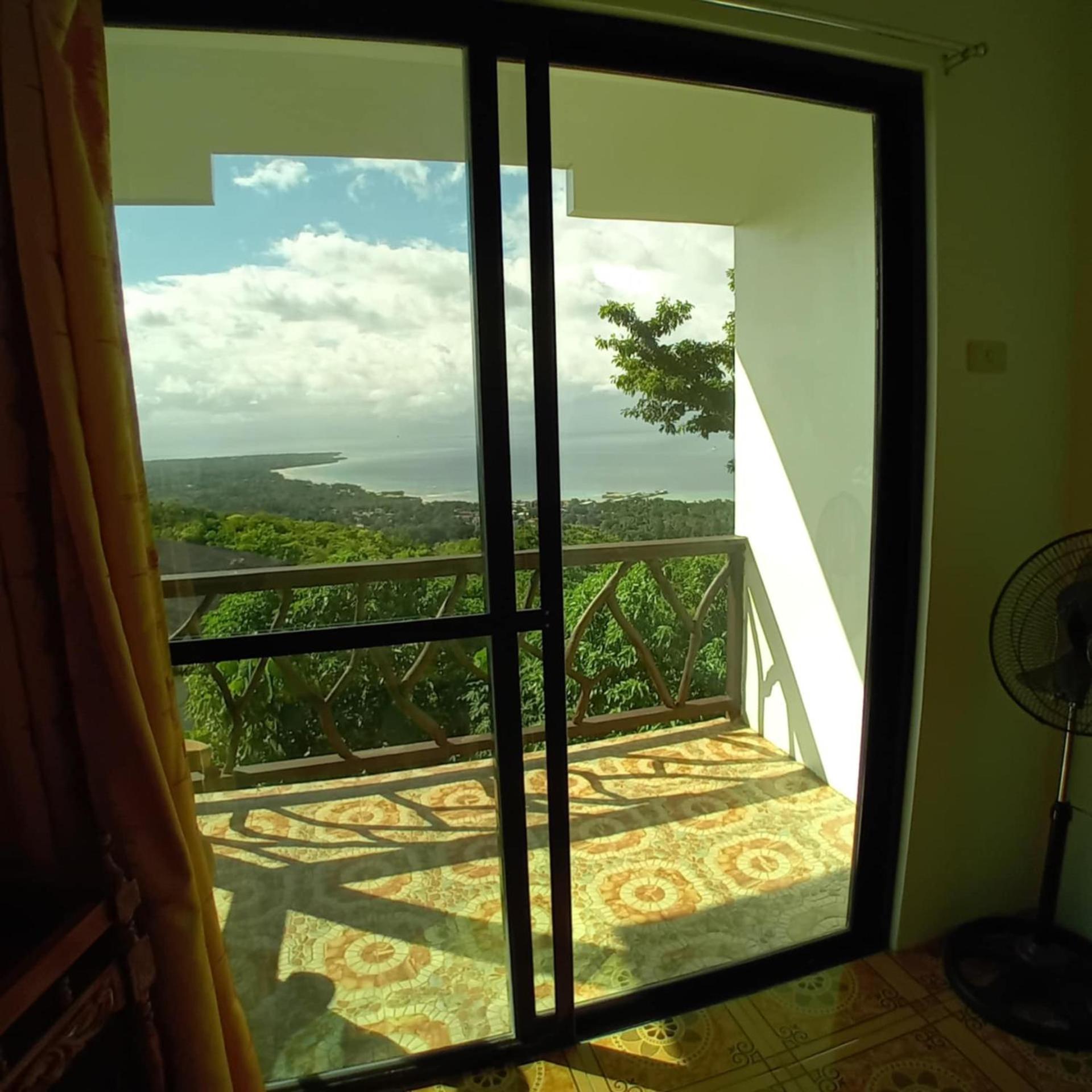 Thornton'S Sea View Cafe & Guesthouse Siquijor Eksteriør bilde